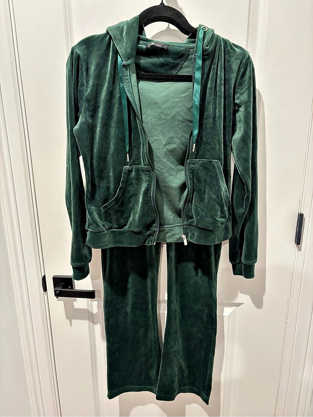MessBebe Green Velour Hoodie & Jogger Set Like New